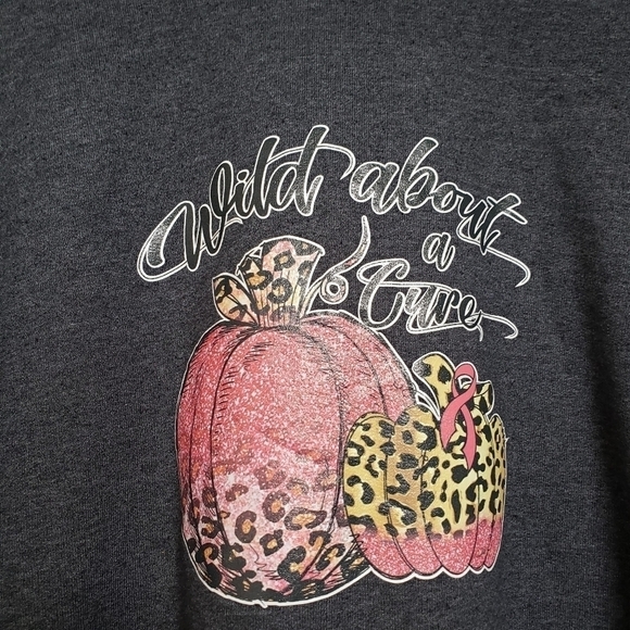 GILDAN Grey Breast Cancer Awareness Sweatshirt - Picture 4 of 5